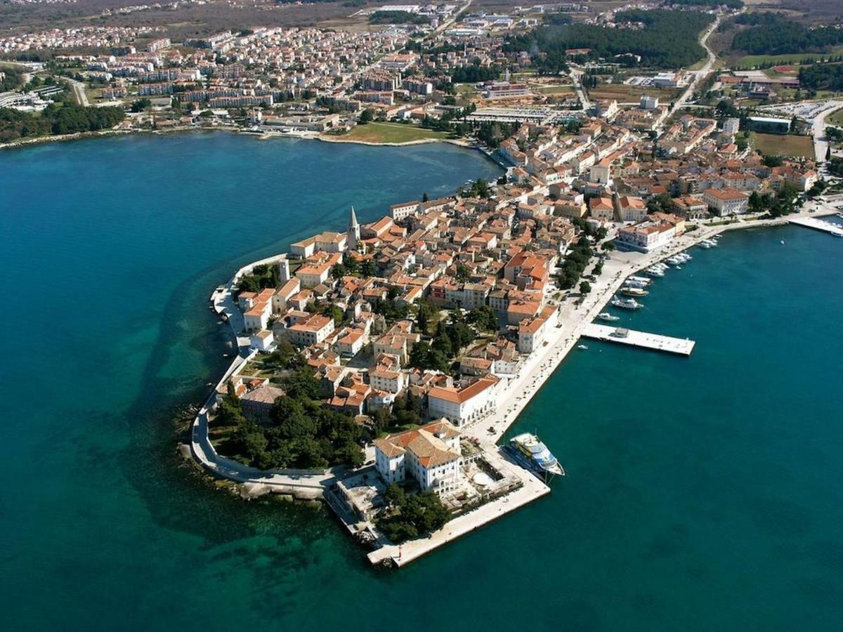 Old Town Charmer Porec Exterior photo