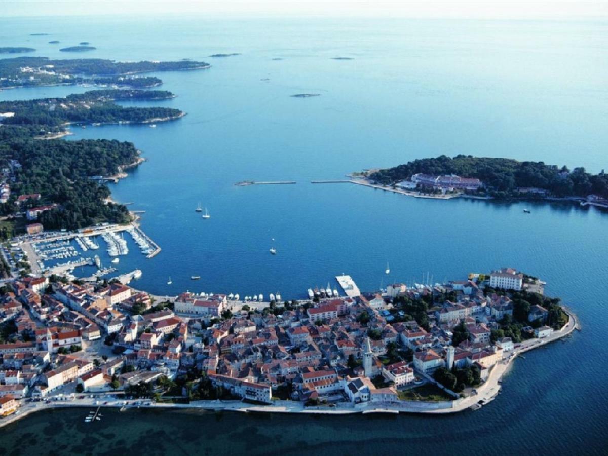 Old Town Charmer Porec Exterior photo